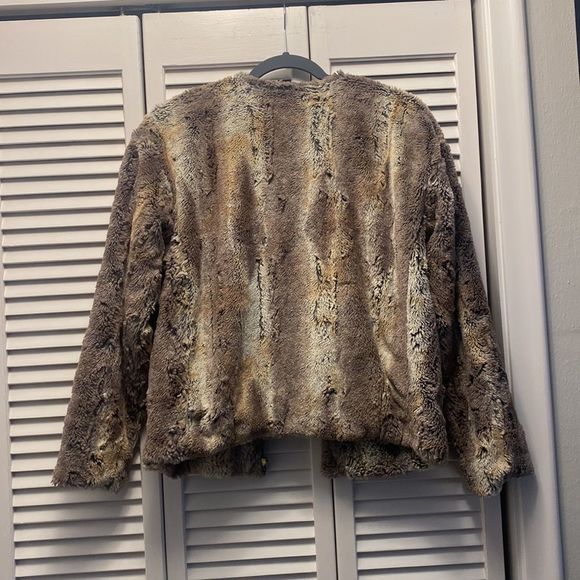 Fur Jacket - Picture 4 of 5